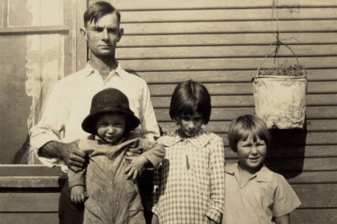 Daddy Straley and children